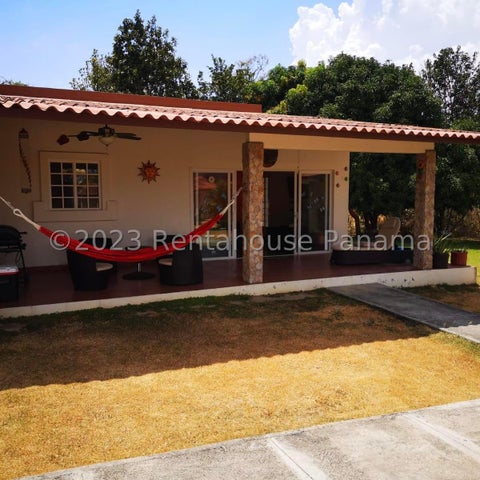 Cozy Furnished Home in Las Lajas, Chame